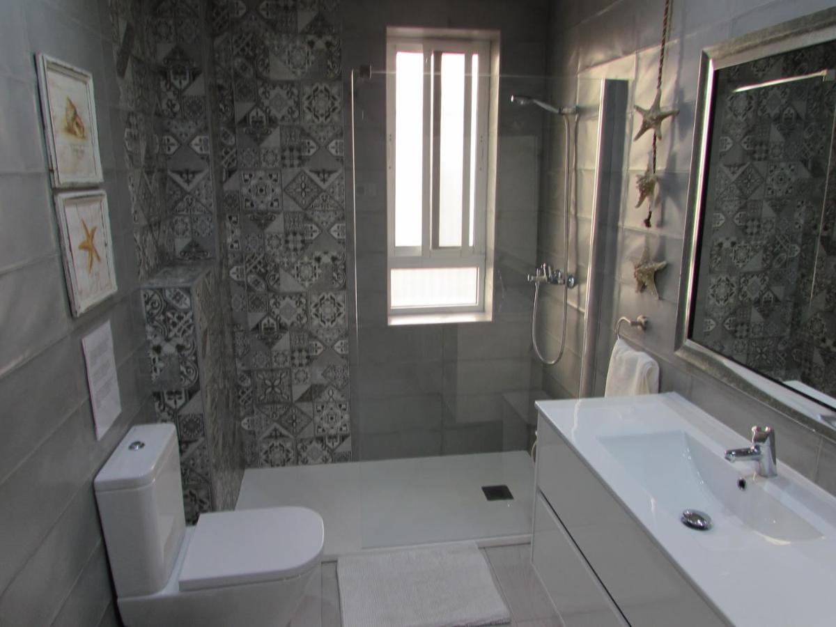 Apartamento A 50 Metros De La Playa Malagueta Con Vistas Al Mar Malaga Ngoại thất bức ảnh
