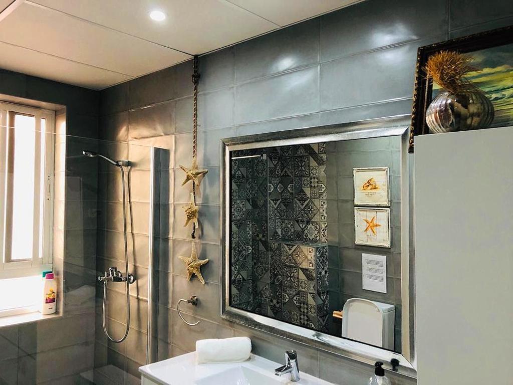 Apartamento A 50 Metros De La Playa Malagueta Con Vistas Al Mar Malaga Ngoại thất bức ảnh