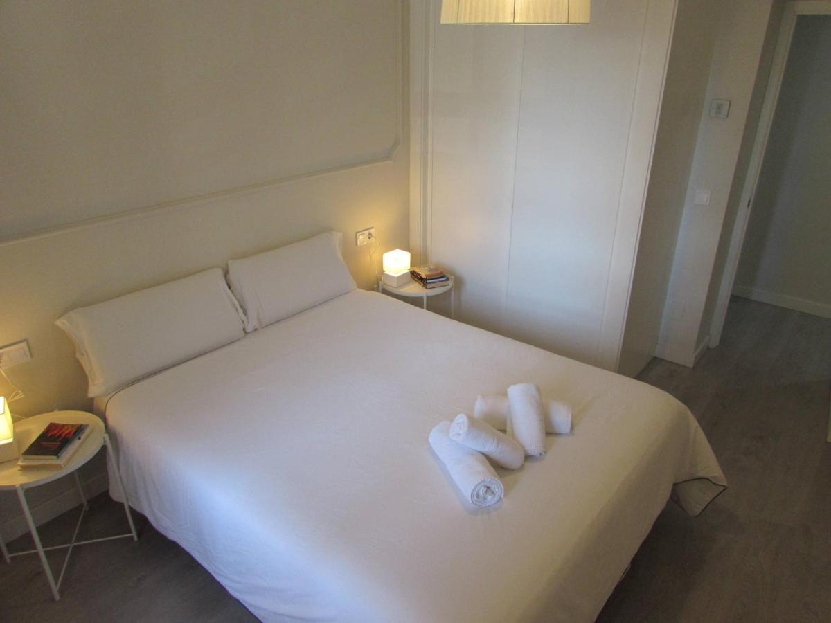 Apartamento A 50 Metros De La Playa Malagueta Con Vistas Al Mar Malaga Ngoại thất bức ảnh